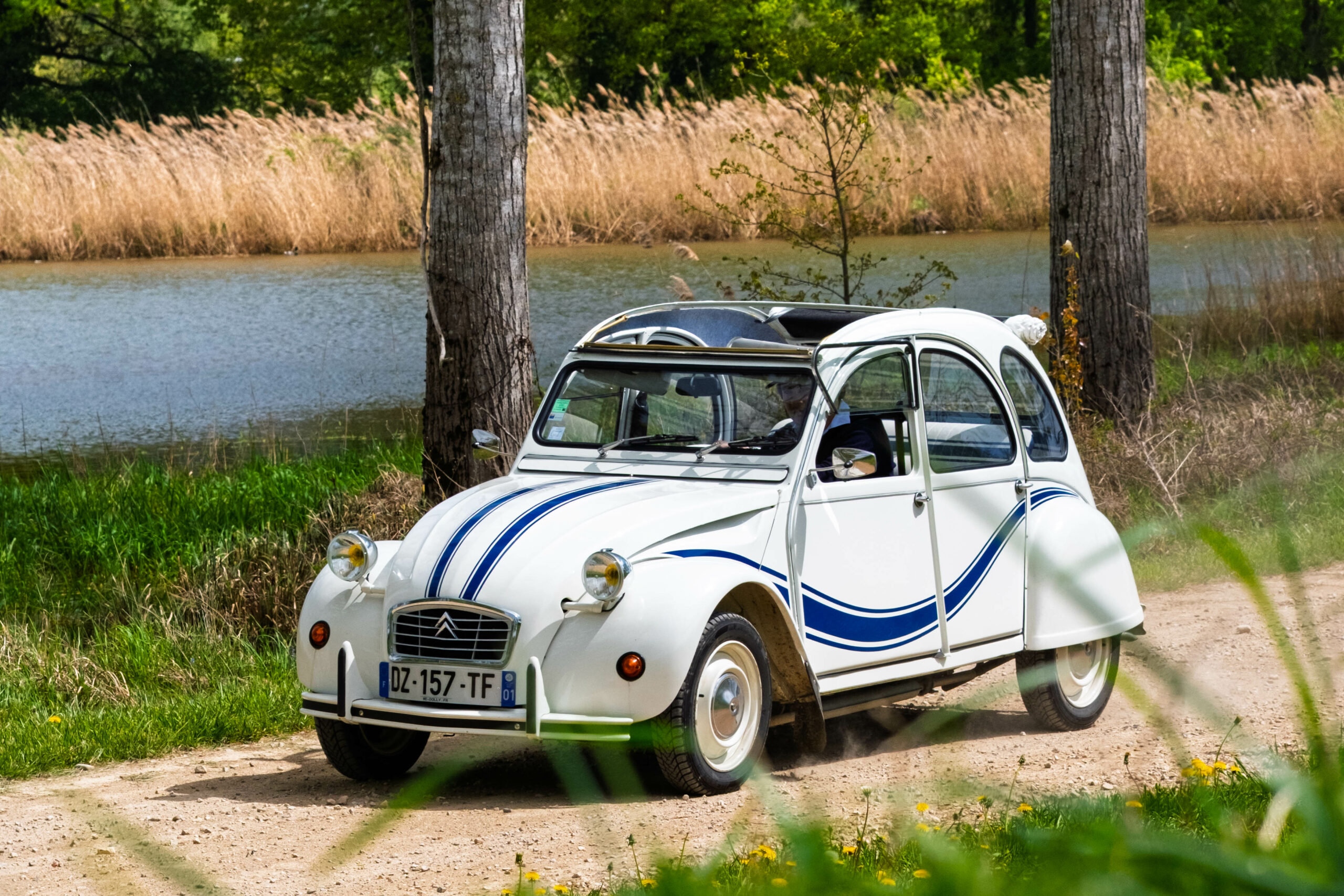 Séminaire dans la Dombes en 2CV
