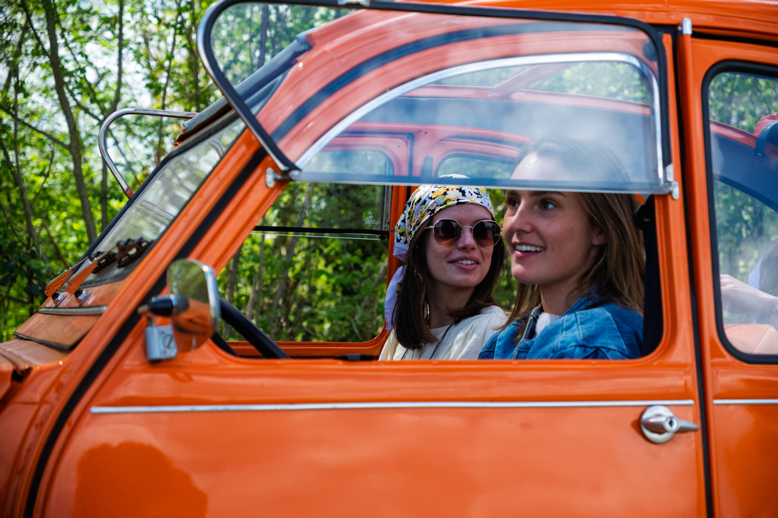 découvrir le beaujolais en 2CV